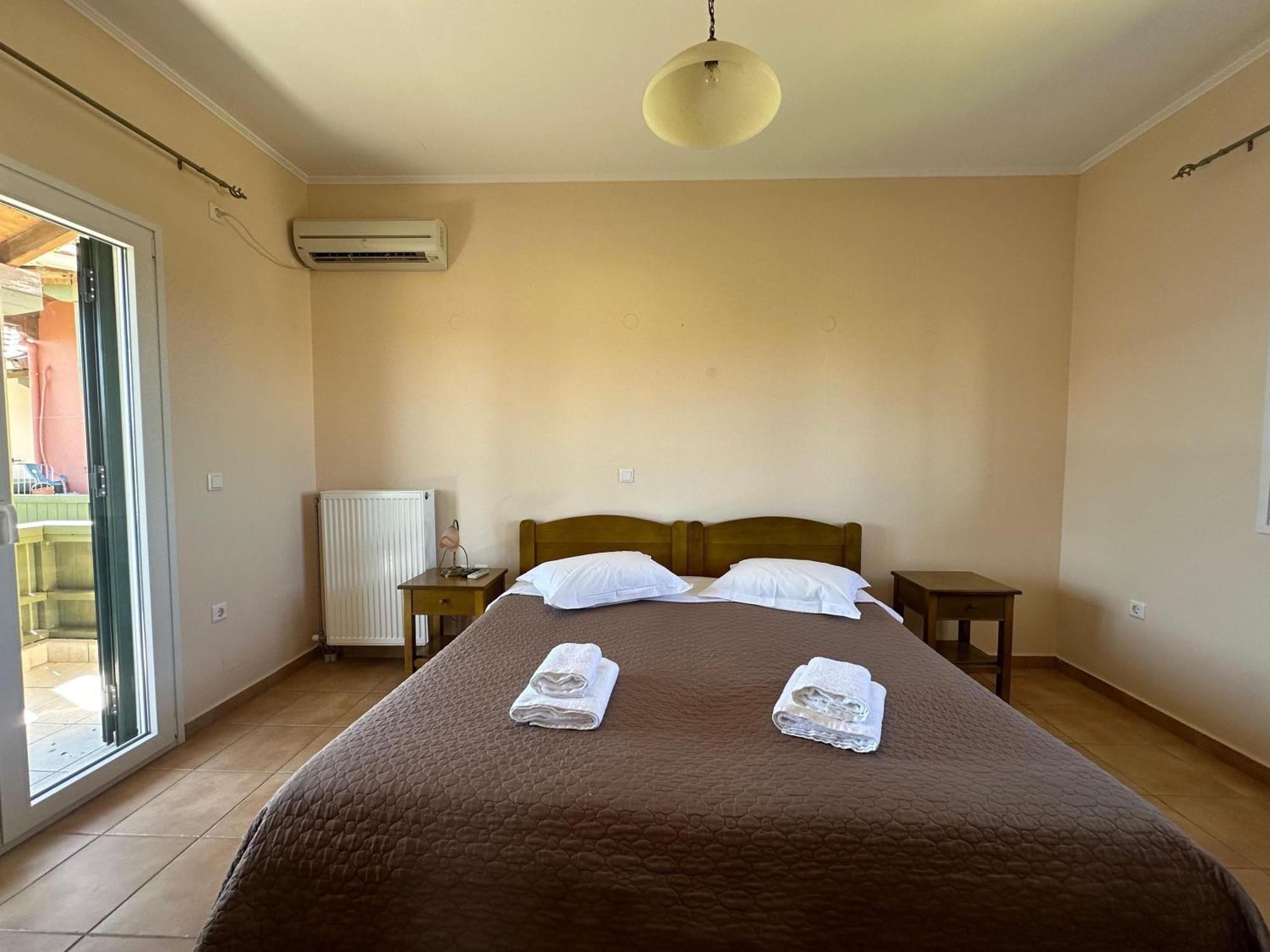 Porto Nirikos Lefkada - Private Parking Apartamento Exterior foto