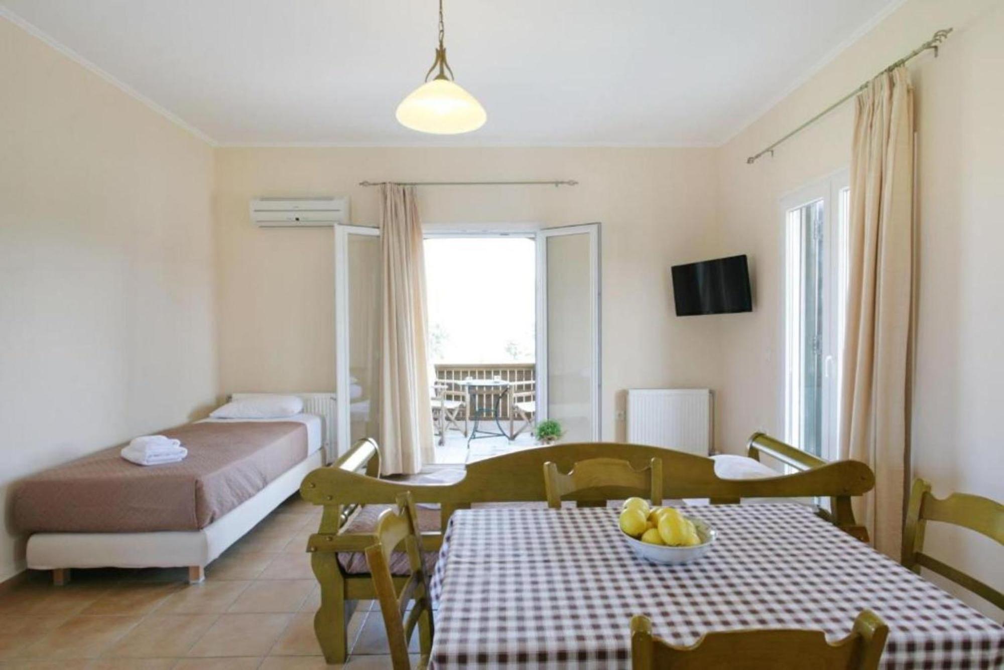 Porto Nirikos Lefkada - Private Parking Apartamento Exterior foto