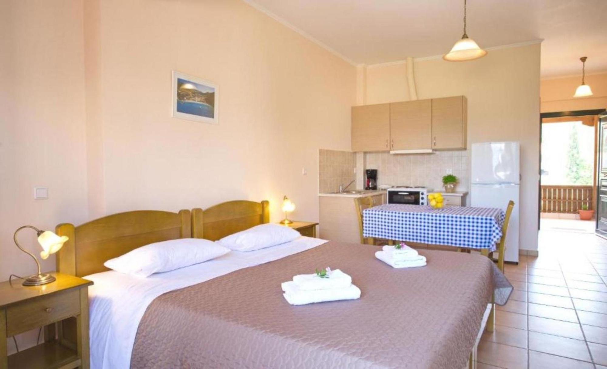 Porto Nirikos Lefkada - Private Parking Apartamento Exterior foto